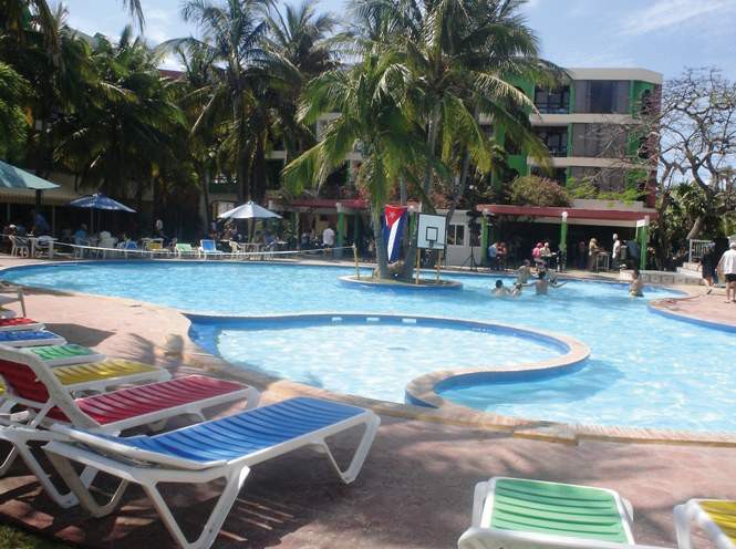 Islazul Club Tropical