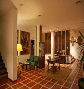 Dom Luis Hotel
