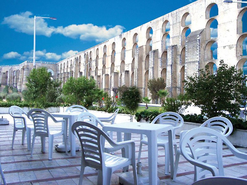 Dom Luis Hotel