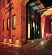 THE GRANARY LA SUITE HOTEL