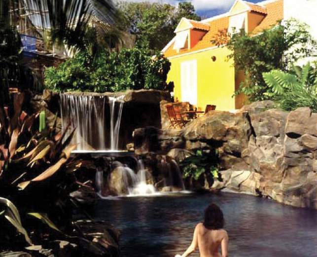 Hotel Kura Hulanda Spa and Casino