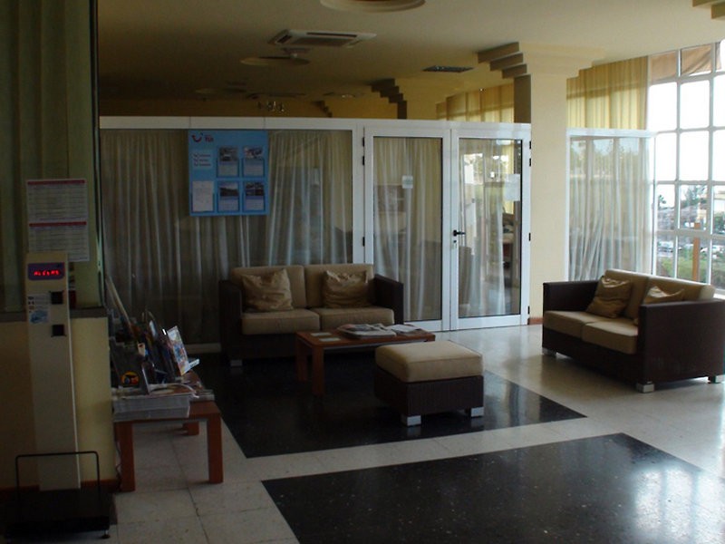 Apartahotel Folias