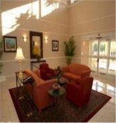 La Quinta Inn & Suites Arlington North - Six Flags Drive