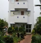 Arya Hotel