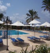 Vrachia Beach Hotel