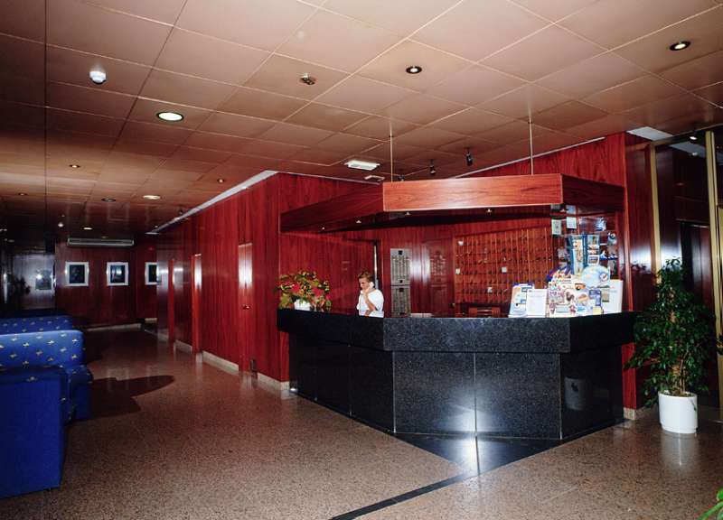Apartamentos California