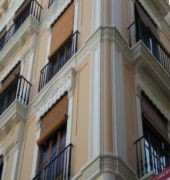 Living Valencia Apartments