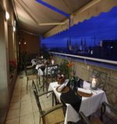 Apartahotel Los girasoles