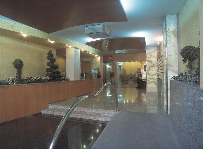 Apartahotel Los girasoles