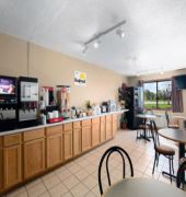 Days Inn by Wyndham Ankeny - Des Moines