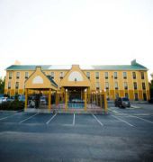 Comfort Inn & Suites Airport