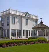 Days Inn by Wyndham Windsor Locks / Bradley Intl Airport