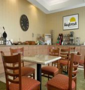 Days Inn by Wyndham Windsor Locks / Bradley Intl Airport
