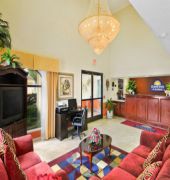 Days Inn And Suites Winnie