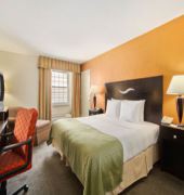 Quality Inn & Suites Hotel West Chester
