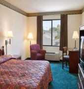 Rodeway Inn & Suites