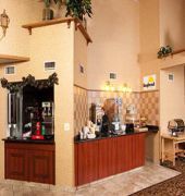 Days Inn & Suites by Wyndham Wausau