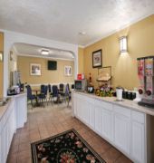 Days Inn and Suites Terre Haute
