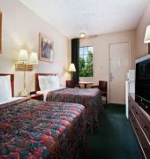 Days Inn and Suites Terre Haute