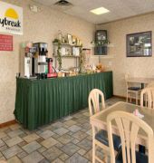 Days Inn by Wyndham Staunton North