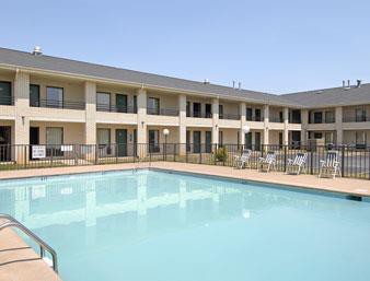 Days Inn by Wyndham Spartanburg Waccamaw