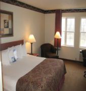 Baymont Inn & Suites DeKalb