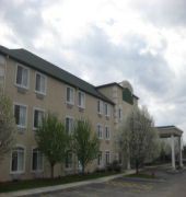 Baymont Inn & Suites DeKalb