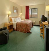 Days Inn by Wyndham Des Moines Merle Hay