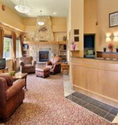 Ramada by Wyndham Stony Plain Hotel & Suites
