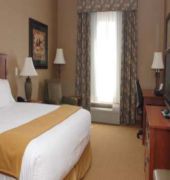 Days Inn & Suites Strathmore