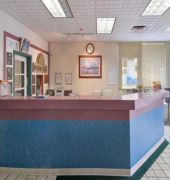 Knights Inn St Petersburg Tropicana