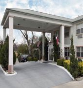 Days Inn by Wyndham Suites Fredericksburg