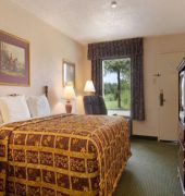 Days Inn by Wyndham Greenville MS