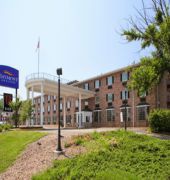Baymont Inn and Suites Jefferson City