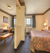 Days Inn & Suites by Wyndham Kokomo