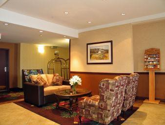 Days Inn & Suites by Wyndham Langley