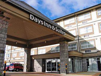 Days Inn & Suites by Wyndham Langley