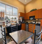 Days Inn & Suites Revelstoke