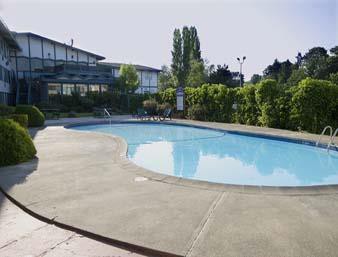 Howard Johnson Hotel - Nanaimo Harbourside