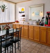 Days Inn by Wyndham Schenectady
