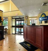 Days Inn by Wyndham Utica
