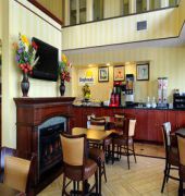 Days Inn by Wyndham Utica