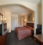 Super 8 by Wyndham Slidell