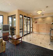 Super 8 by Wyndham Slidell
