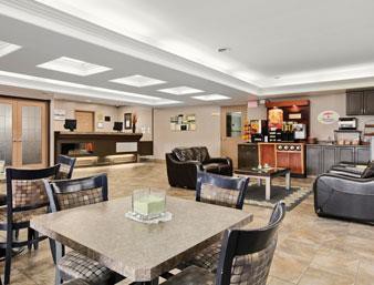 Super 8 by Wyndham Saskatoon Near Saskatoon Airport