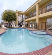 Super 8 Richardson Dallas