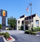 Super 8 by Wyndham Monroe