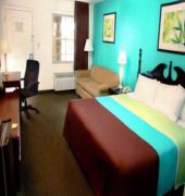 Super 8 Kingston