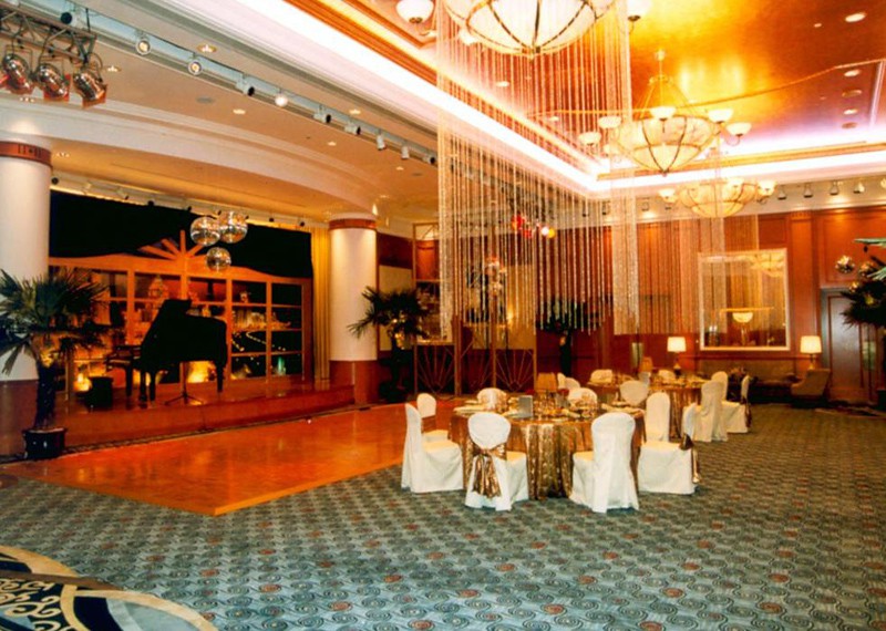 Four Seasons Hotel Shanghai