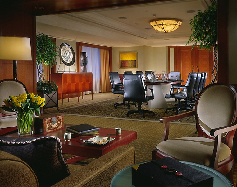 Four Seasons Hotel Shanghai
